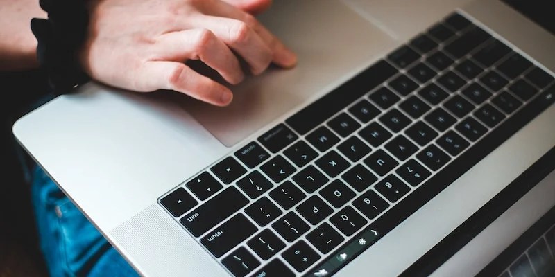 Como tirar print no notebook? Capture a tela do seu dispositivo - Erik Mclean (Pexels)