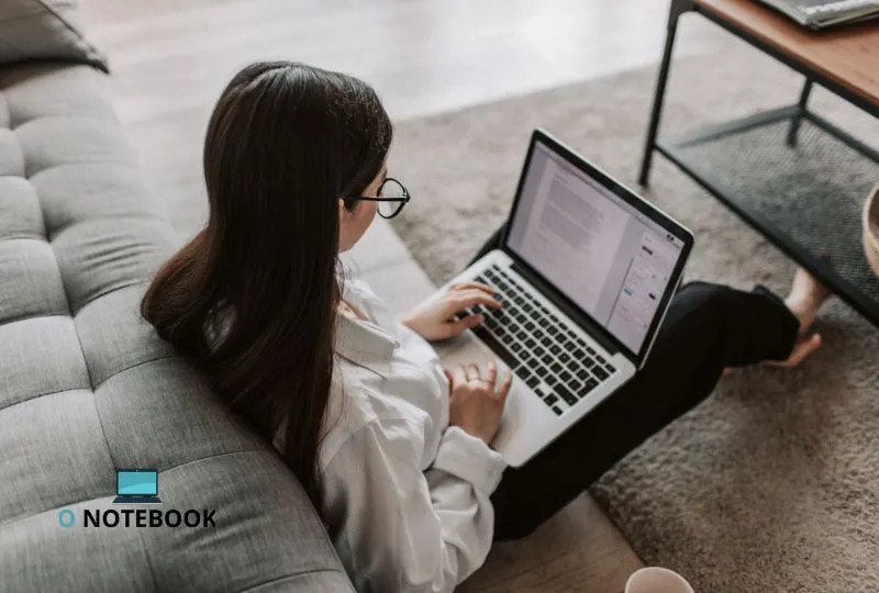 O Onotebook oferece cursos ou workshops relacionados a notebooks e tecnologia?