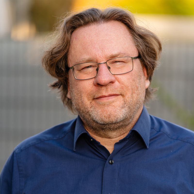 Open Elements About Us - Retina Minimal Images for Desktop