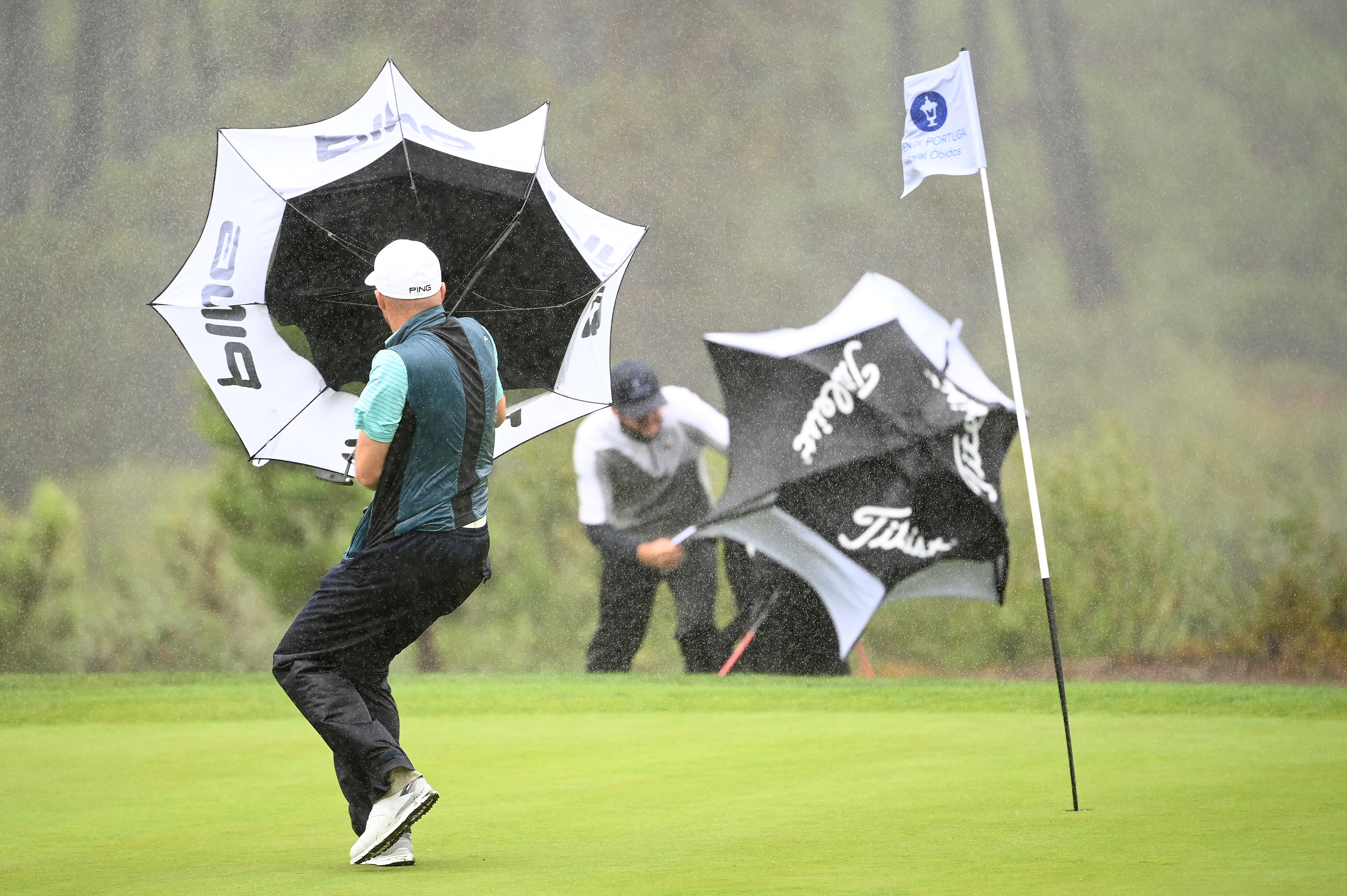 Open de Portugal at Royal Óbidos – STEPHEN FERREIRA SUPERA VENTOS E TEMPESTADES VÍTOR LOPES LIDERA