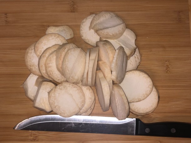 Cooking Eorzea | Sliced King Oyster Mushroom.