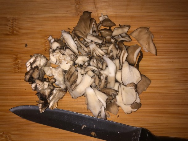 Cooking Eorzea | Chopped up oyster mushrooms.