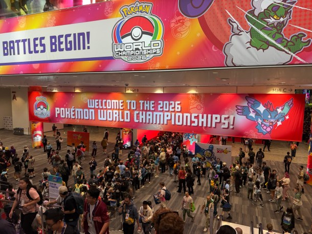 Lines down the middle of the concourse at the start of Pokémon XP. 