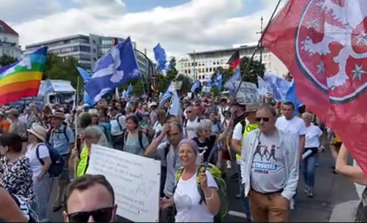 Querdenken: Livestreams aus Berlin