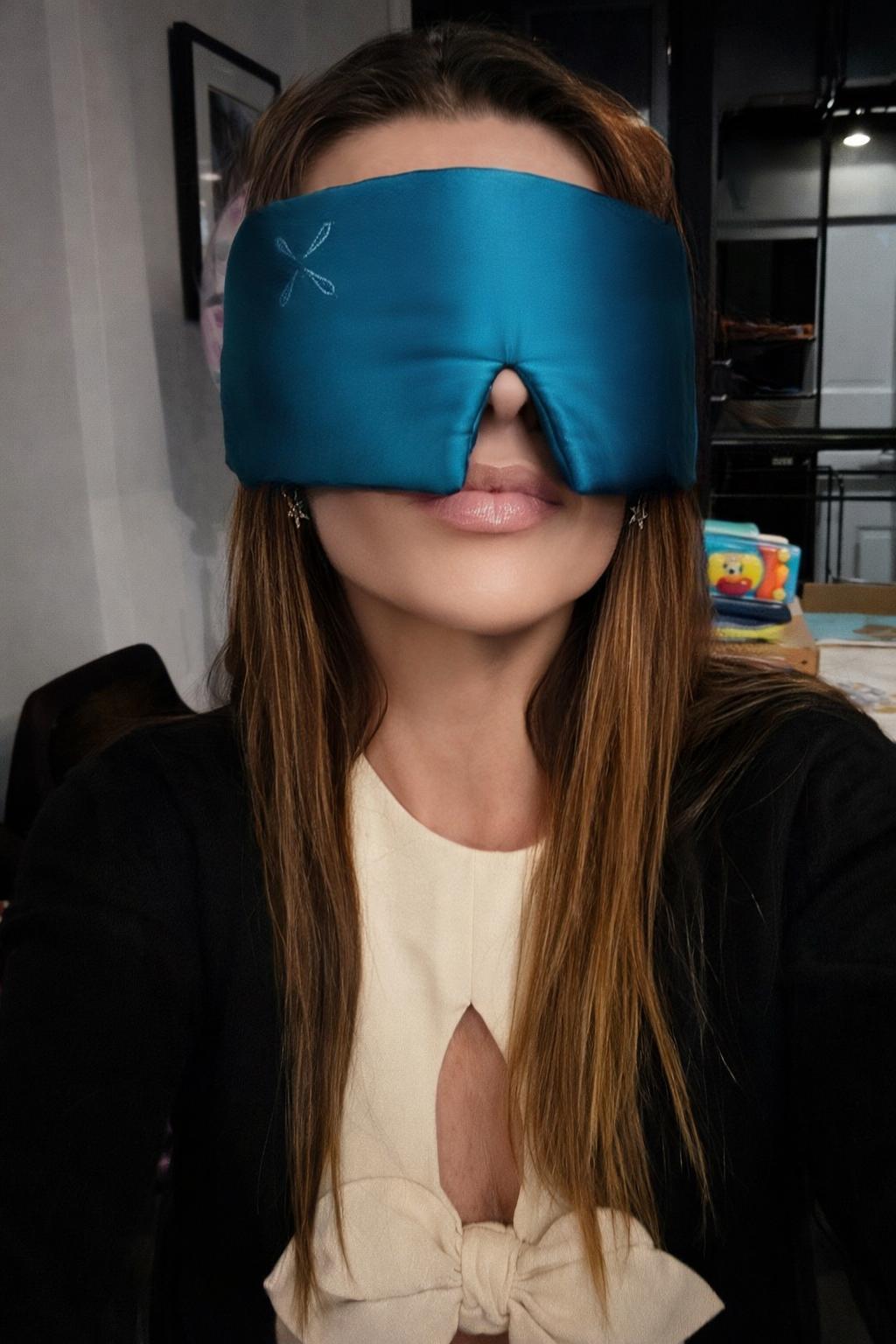 Real customer wearing lash extension protecting sleep mask