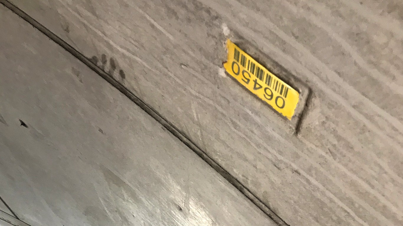 Marking_Plate_In_Use