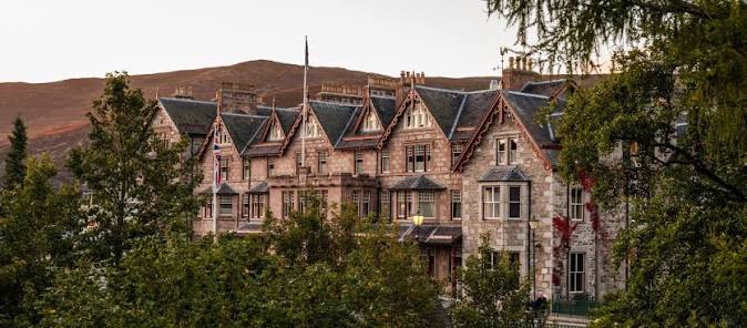 Victorian facade of The Fife Arms