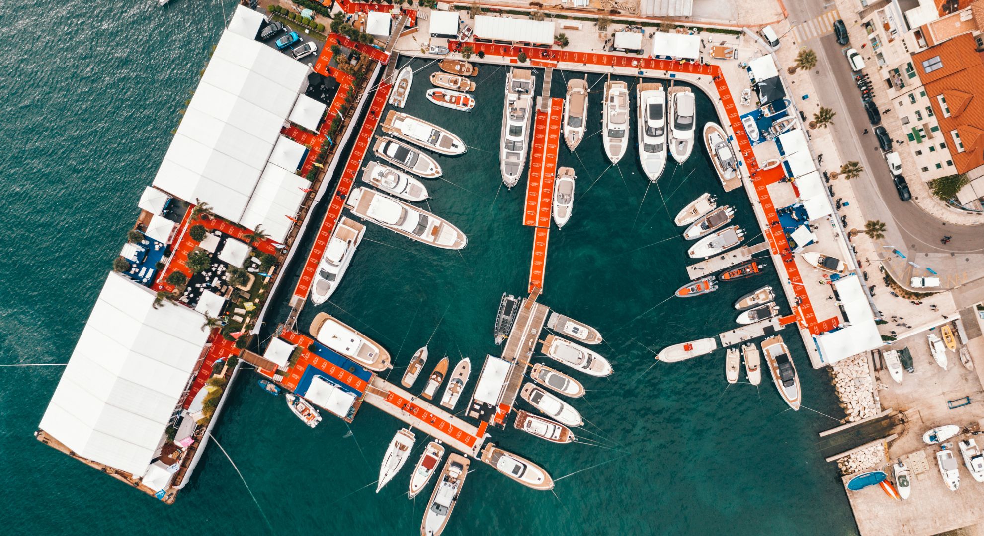 Maximizing Efficiency with Advanced Vessel Tracking Software