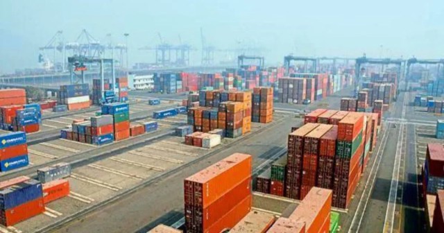 What Challenges Does Kandala Port Face in Becoming a Key Hub for International Shipping?