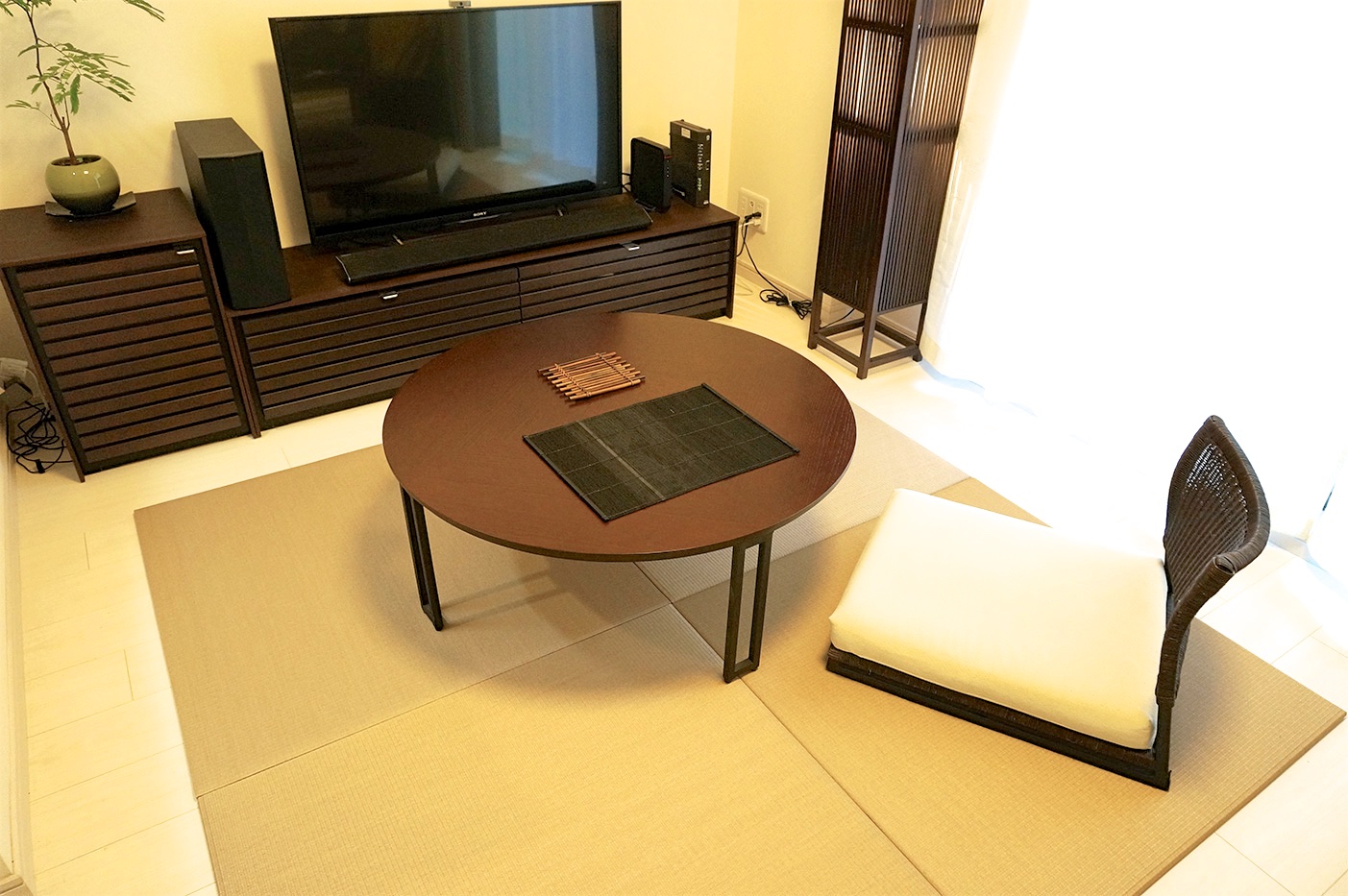 When placing furniture on tatami mats