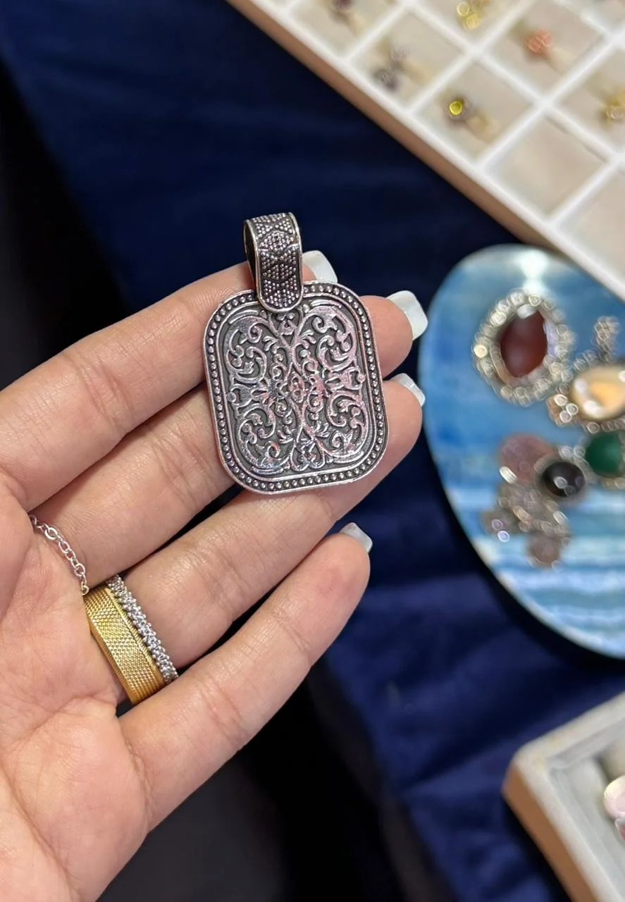 Pendant beauty of art