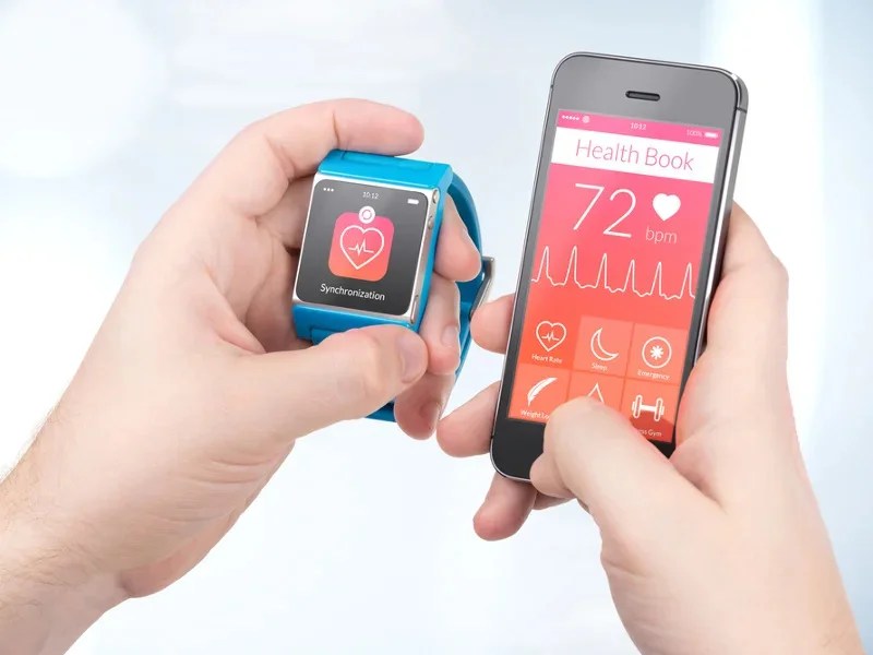 Wearable Technology in Healthcare: Key Benefits & Trends