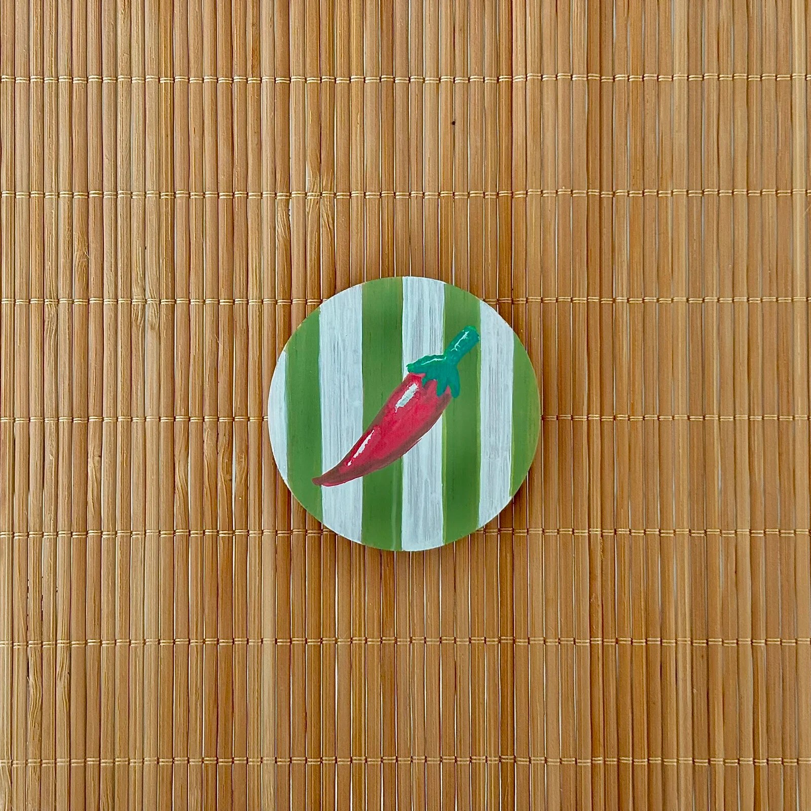 Magnet décapsuleur - piment. Souvenir ou élément de décoration incontournable