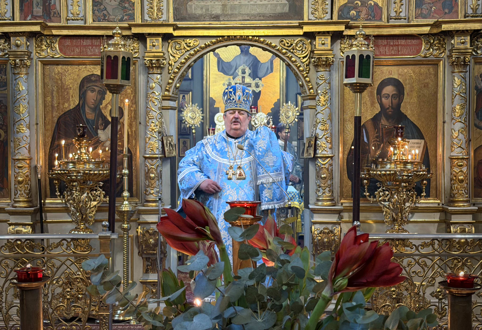 Kazanie głosi JE abp Abel