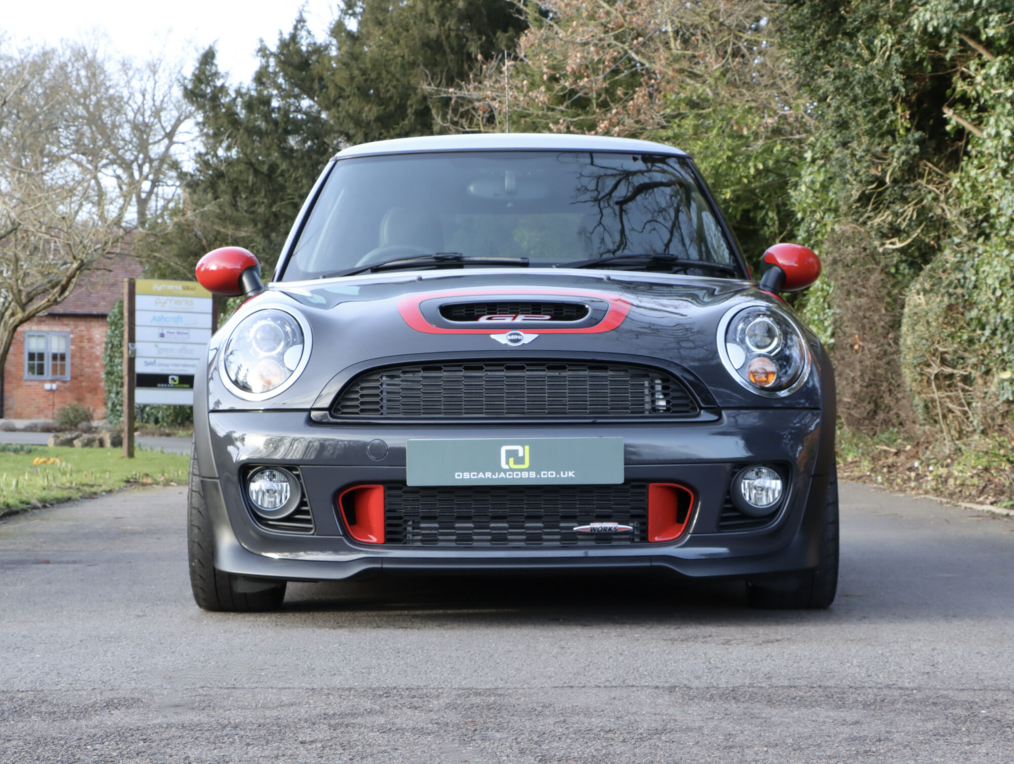 Mini john cooper works gp 2 only 1,260 miles 2013 (13)
