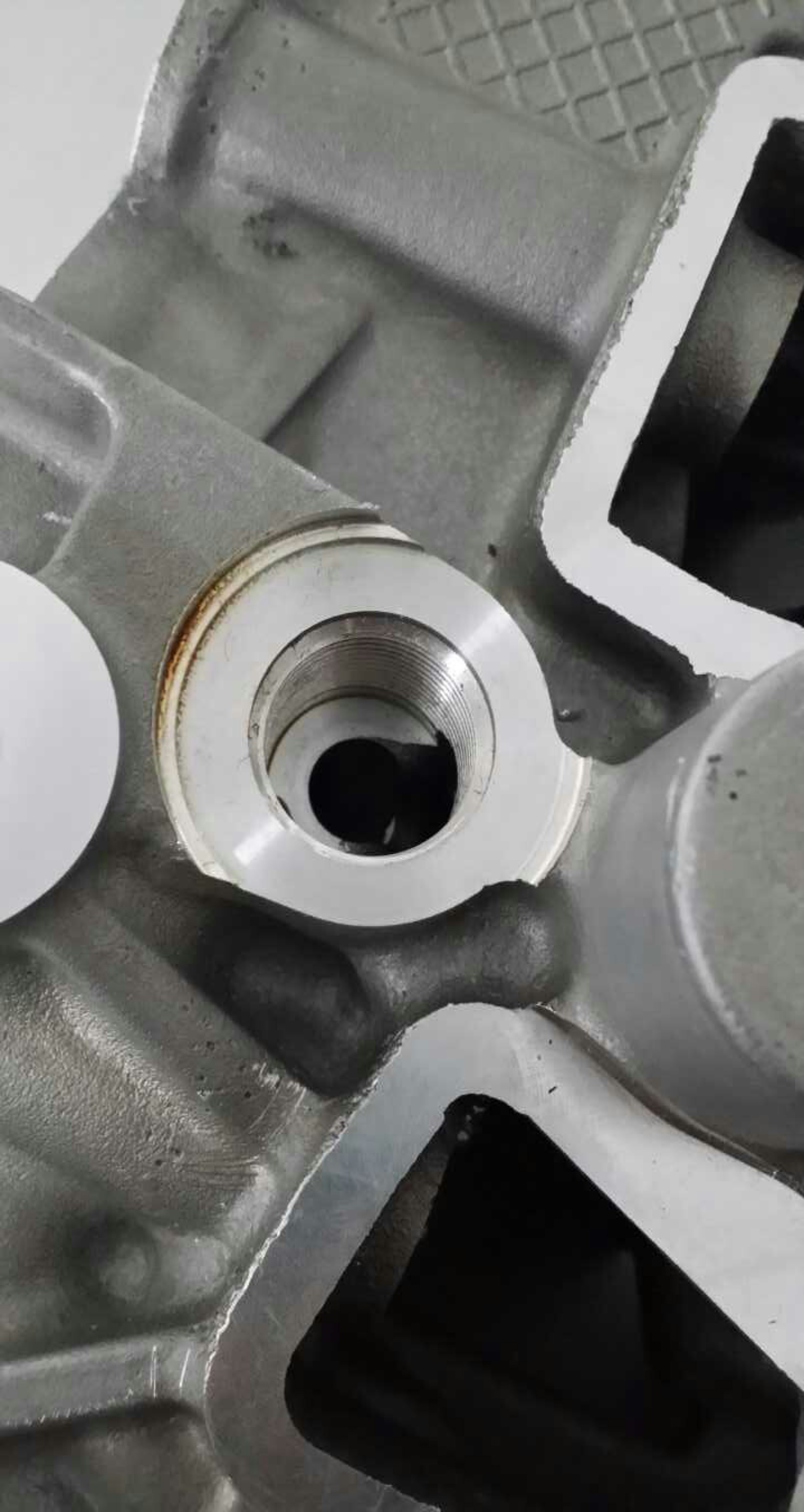 Figure 2. A clean thread produced by a custom A-SFT with extra oil holes on the side.
