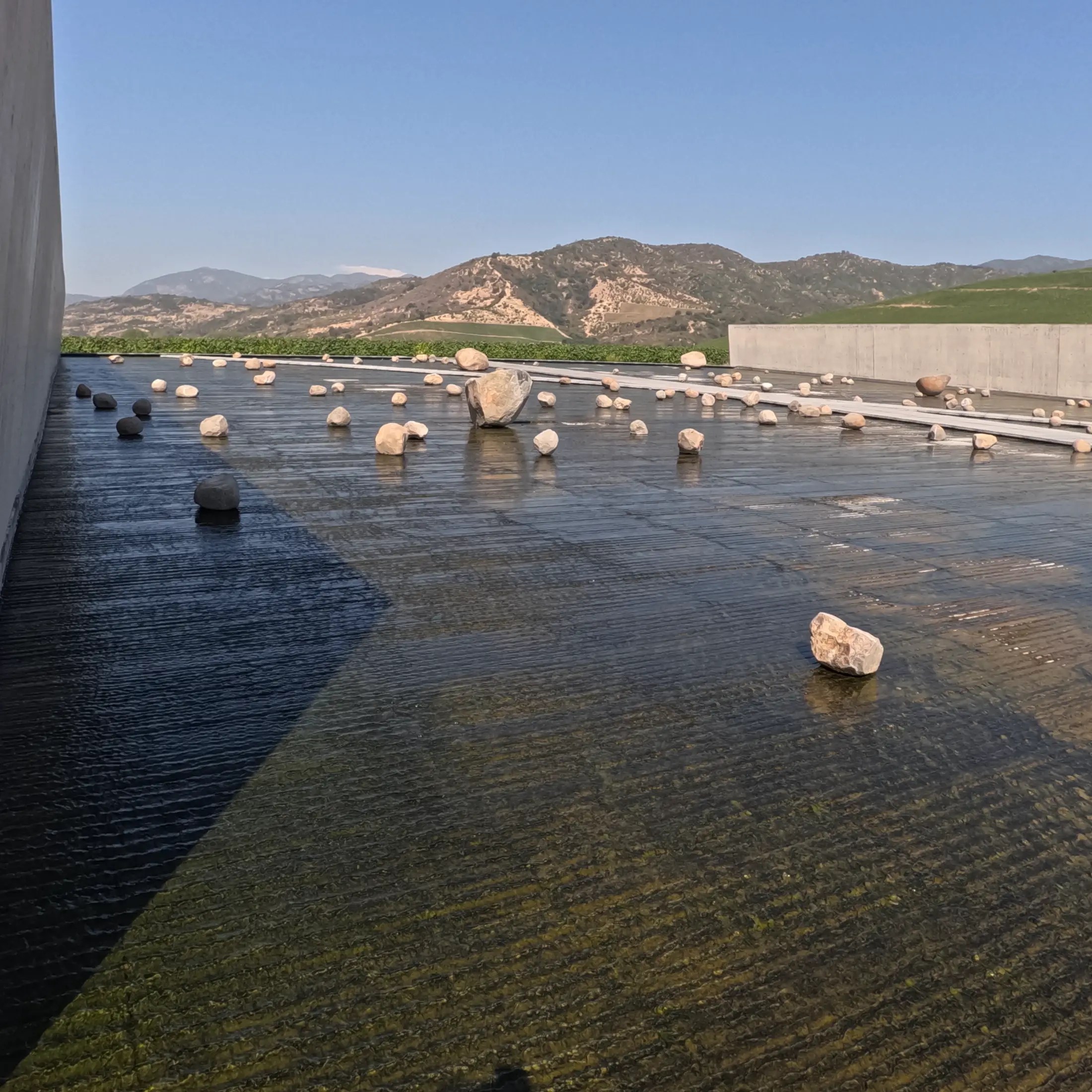 Water Plaza cooling roof