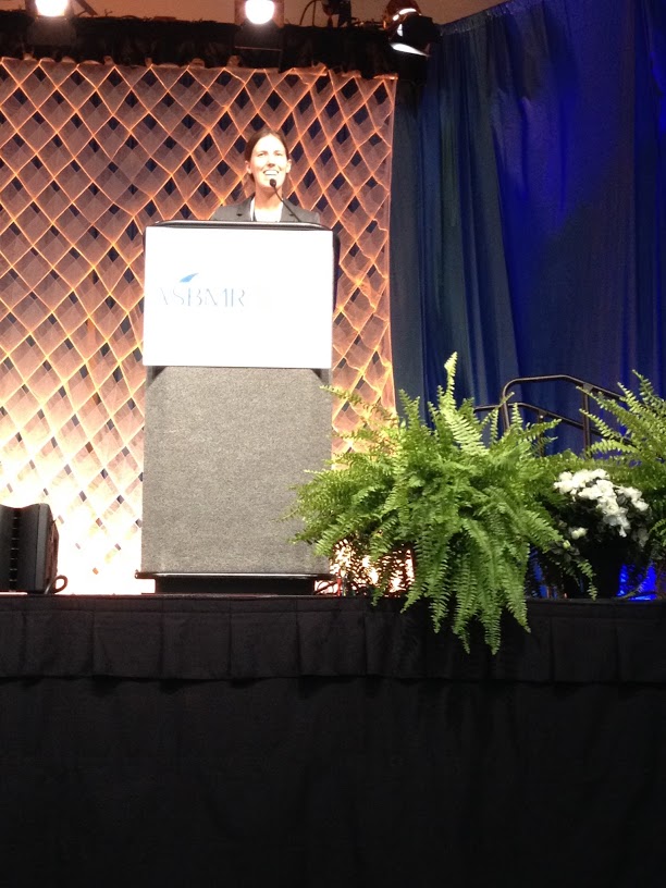 Dr. Miranda Boggild, Medical Trainee in Internal Medicine and a research student of Dr. Cheung, presenting her research on whether whole body vibration therapy has any effects on muscle in postmenopausal women with low bone density.