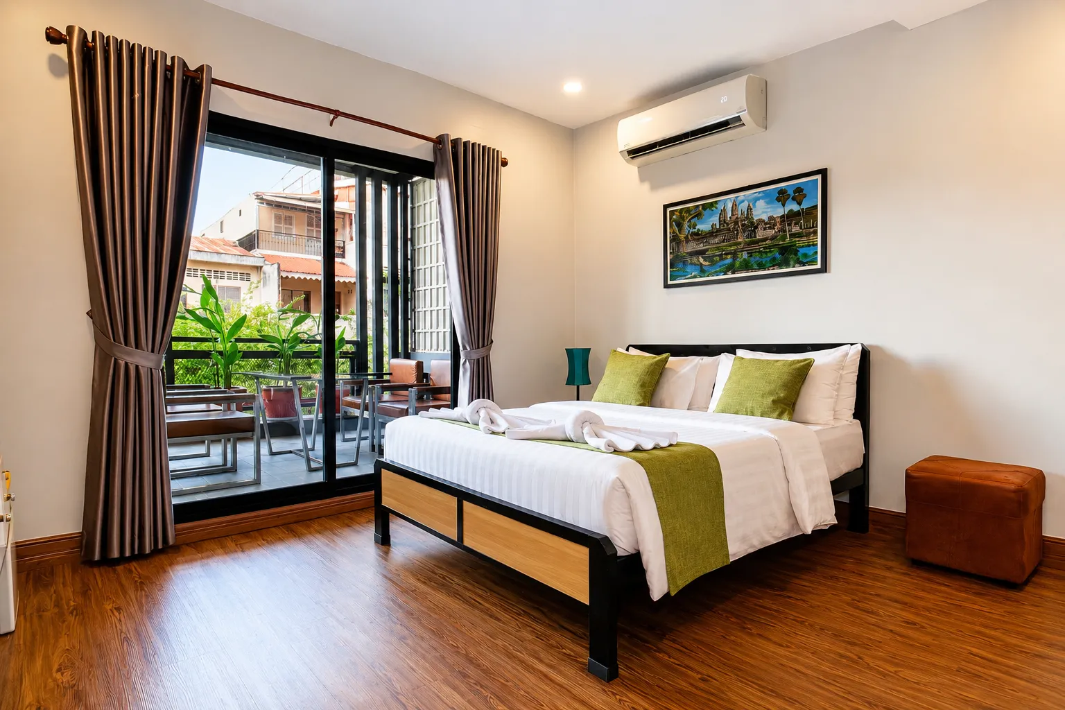 City Balcony Room