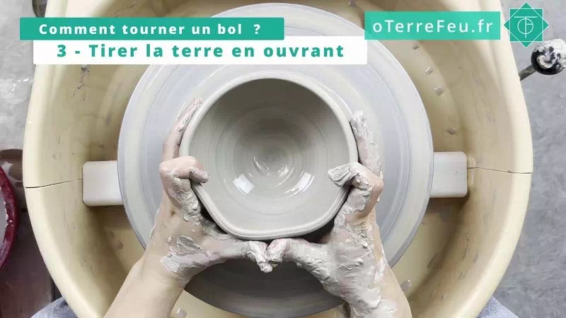 tourner un bol poterie - ajuster la forme du bol