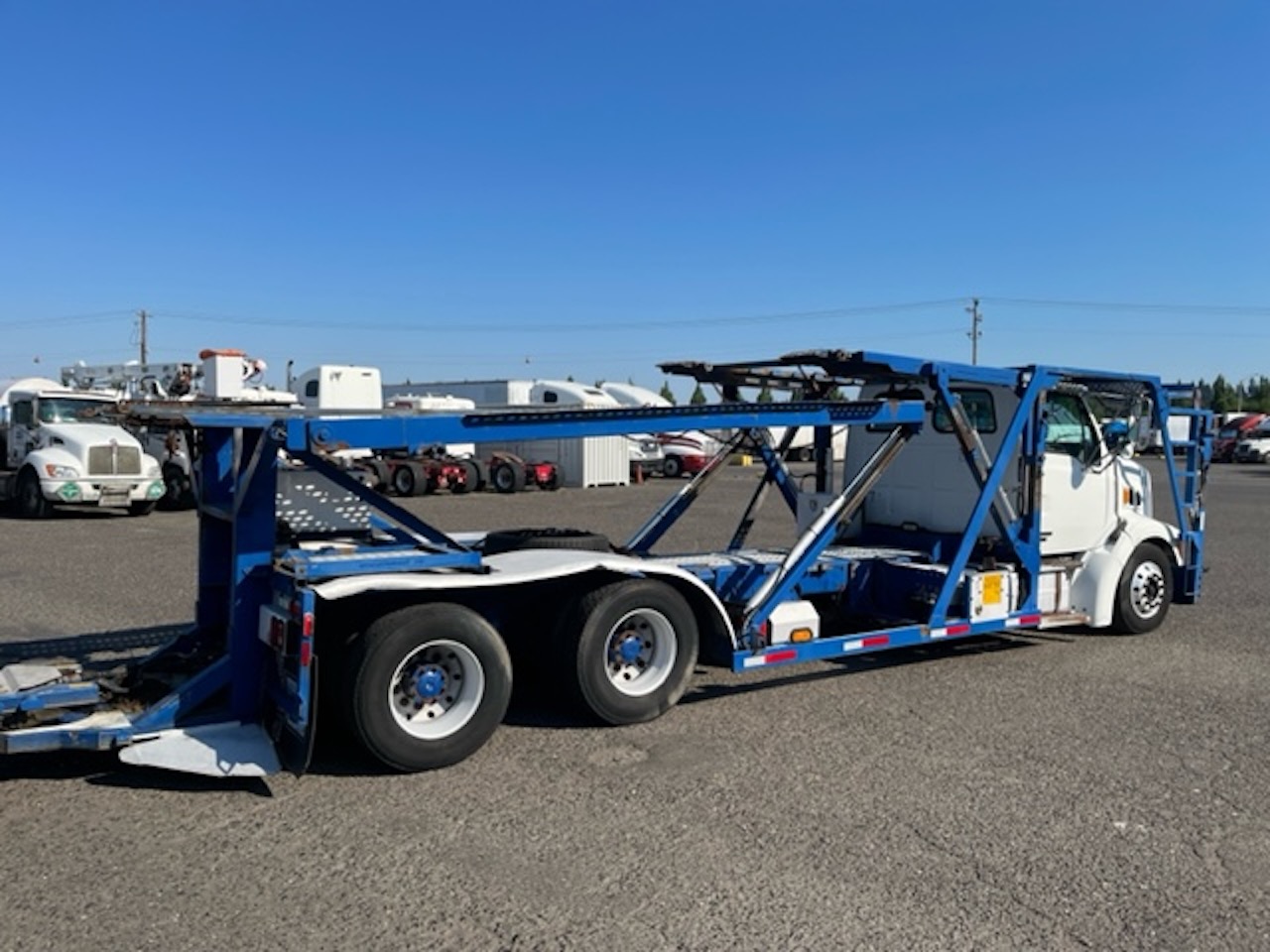 マイスト　TRANSPORT HAULER 6台 2025-Peterbilt-589-Cottrell-CX