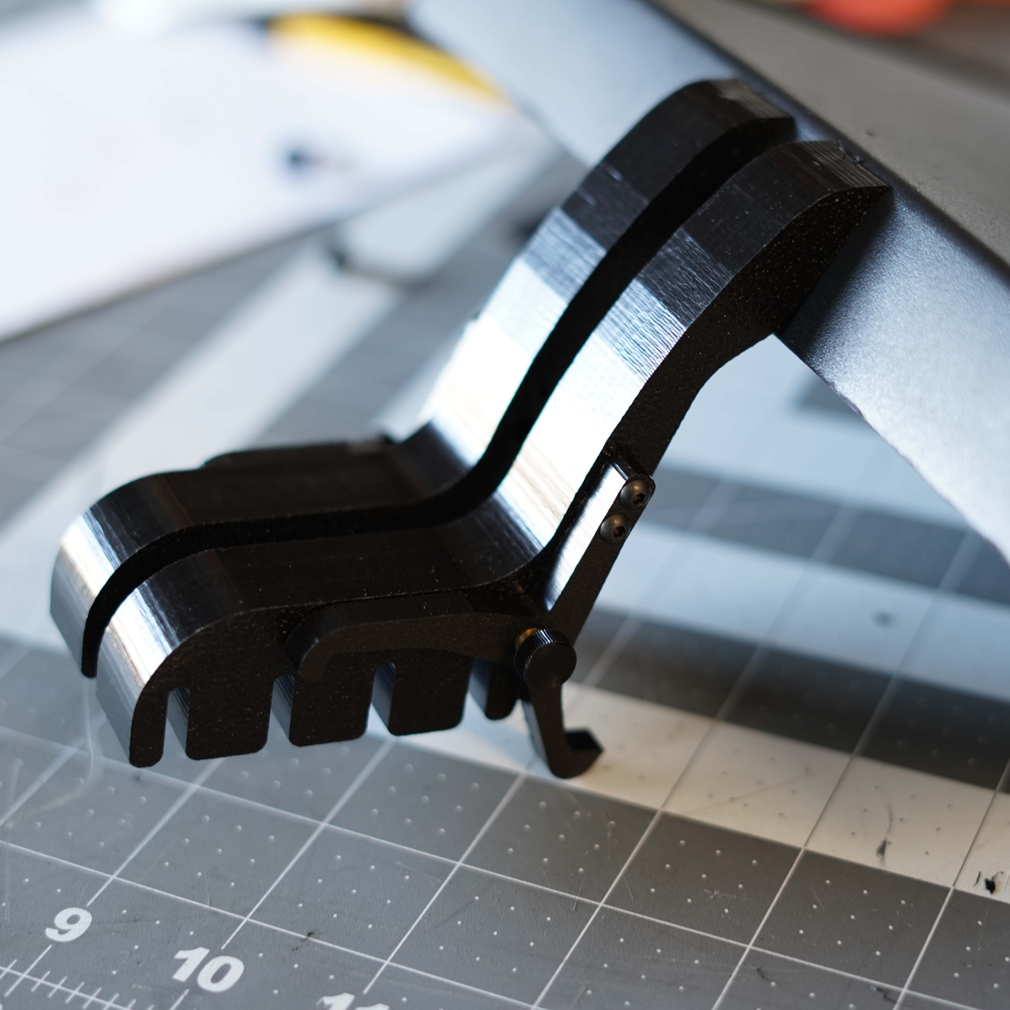 Ottoplate Tesla Model Y (Flush OEM) Fast Release Front License