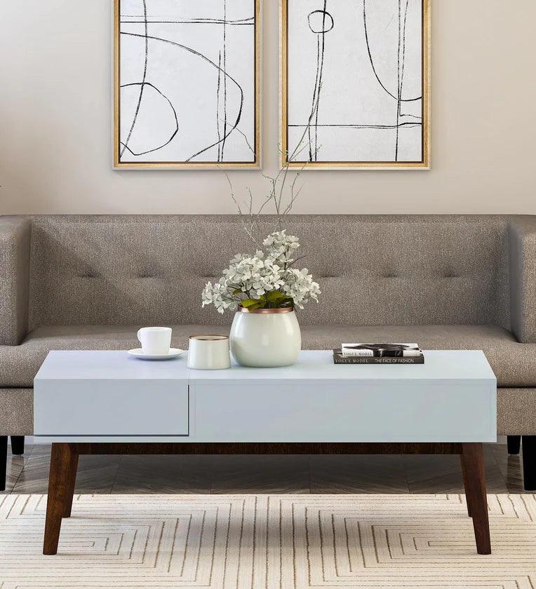 Coffee table in white finish