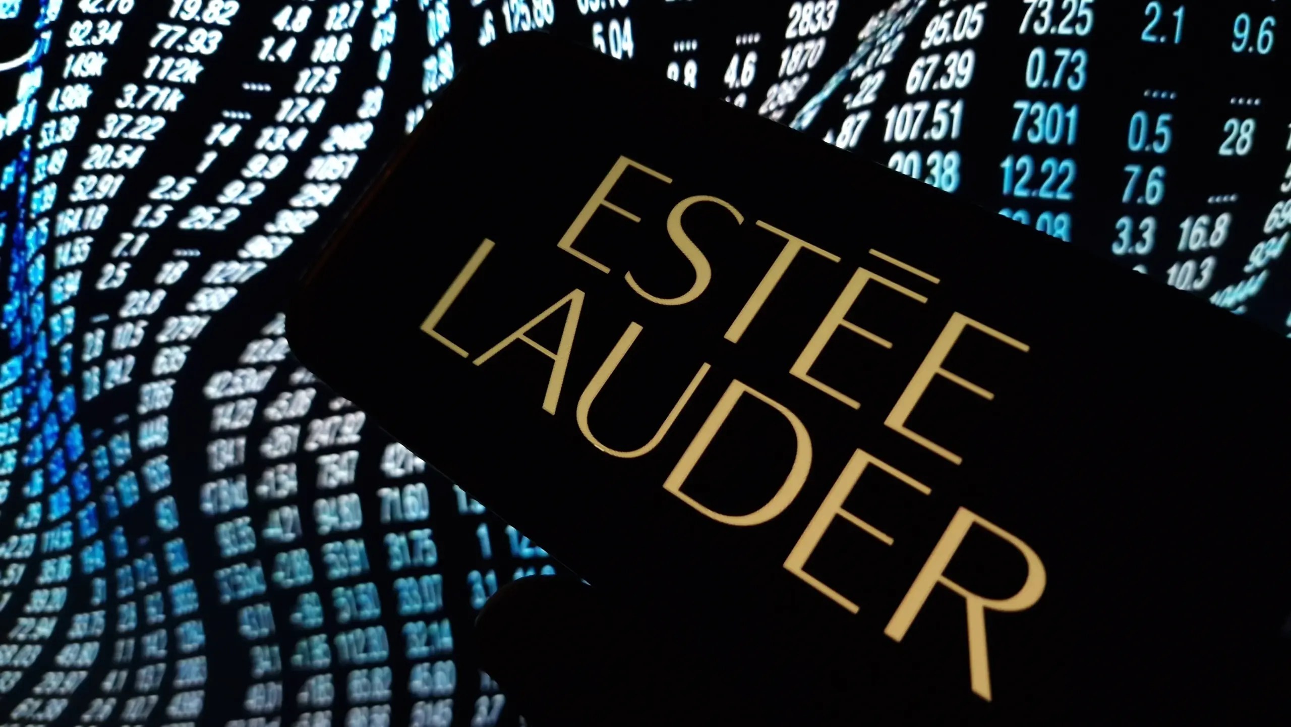 エスティ ローダー カンパニーズ（Estée Lauder Companies）、WPPを