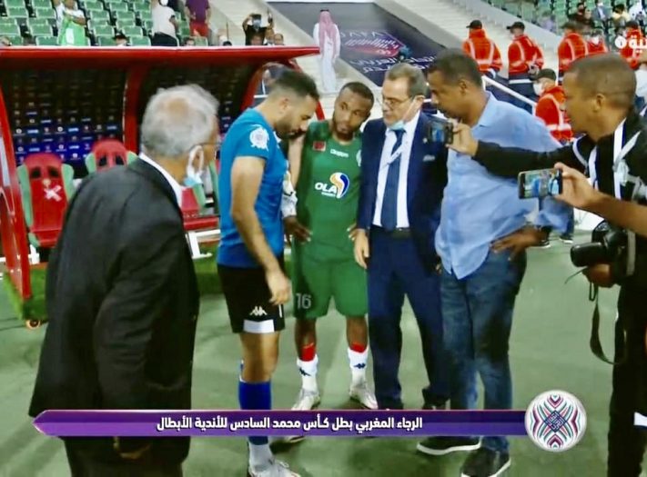 الملك محمد السادس يهنئ الرجاء البيضاوي بعد تتويجه بالكأس العربية