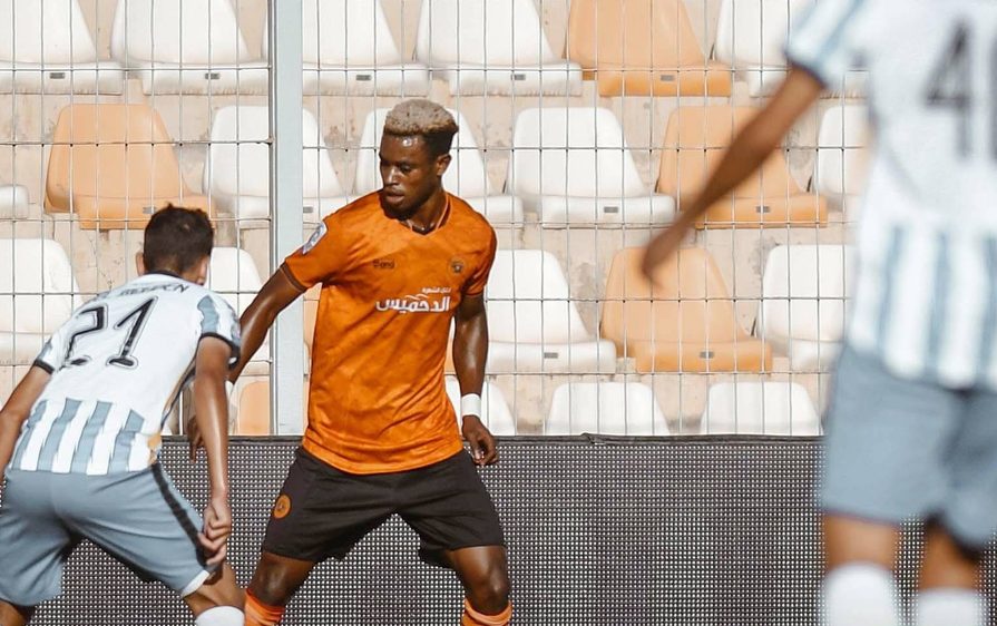 فريق النهضة البركانية يحقق الفوز الثاني في الموسم على حساب ضيفه اتحاد طنجة