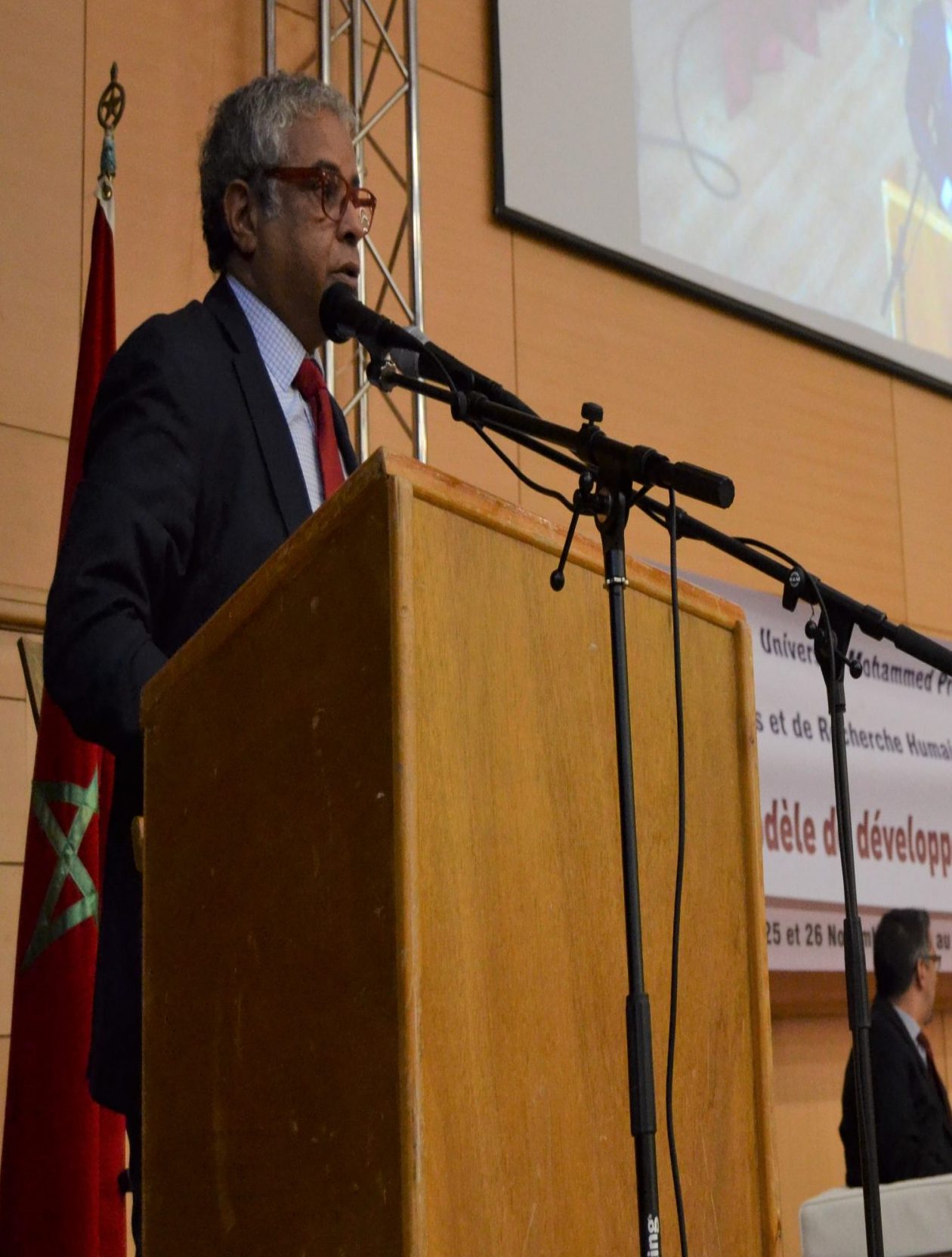 جامعة محمد الأول بوجدة تنظم مؤتمرا دوليا حول النموذج التنموي الجديد وفرص الإقلاع الاقتصادي والاجتماعي