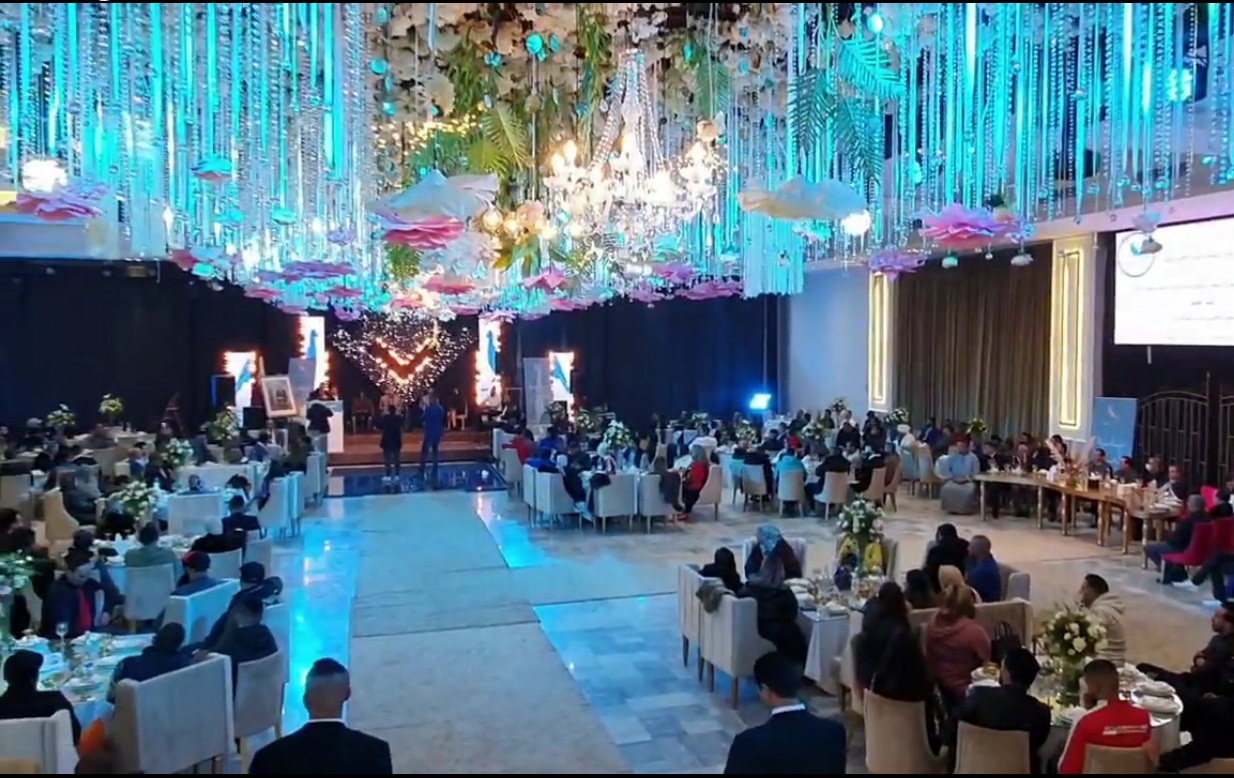 الإجراءات الوقائية التي فرضتها الحكومة غير ملزمة لجميع فئات الشعب المغربي.. حزب أخنوش ينظم حفلا صاخبا في زمن “أوميكرون”