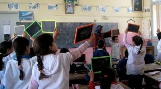 الحكومة ستتدارس إمكانية تمديد العطلة المدرسية إذا تدهورت الوضعية الوبائية بالمملكة خلال شهر يناير القادم