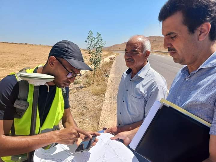 رئيس مجلس عمالة وجدة أنكاد يشرف على إعطاء انطلاقة الأشغال الطبغرافية لبناء محجز للحيوانات الضالة