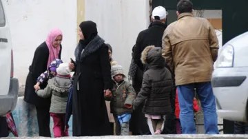 بسبب الخوف من اختطاف الأطفال وانتشار المخدرات والاعتداءات.. أولياء يرتعبون من ذهاب أبنائهم إلى المدرسة