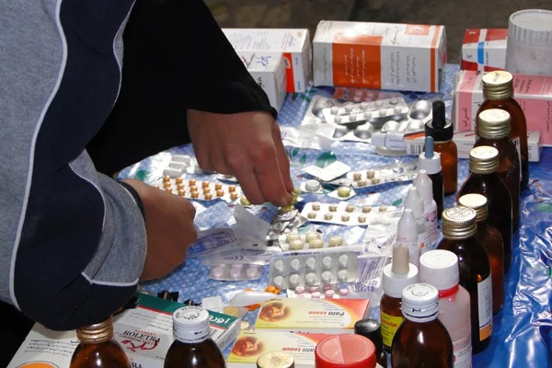 تنامي ترويج الأدوية المهربة الخطيرة بسوق الفلاح بوجدة