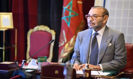 الملك محمد السادس يترأس بالقصر الملكي بالرباط جلسة عمل خصصت لبرنامج إعادة البناء والتأهيل العام للمناطق المتضررة من زلزال الحوز
