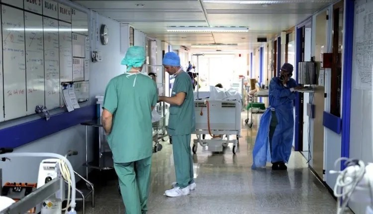 شغيلة الصحة بوجدة يواصلون احتجاجهم