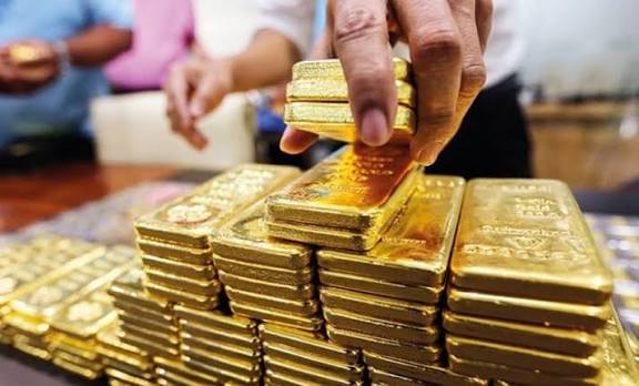 حجز 13 كيلو و506 غراماً من سبائك الذهب بميناء بني أنصار قادمة من أوروبا