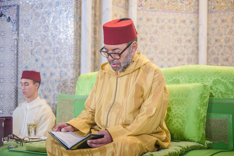 الملك محمد السادس يترأس حفل إحياء ليلة القدر ويسلم جوائز محمد السادس لأهل القرآن والحديث