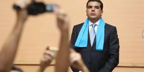 محمد هوار يغادر “الحمامة” ويعمّق نزيف حزب أخنوش بعد استقالته من الأحرار