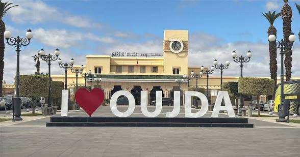 عودة الروائح الكريهة المجهولة المصدر ليلا بوجدة