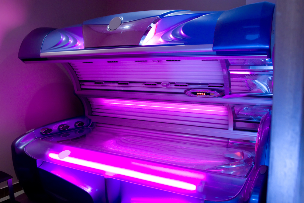 Avoid sunlight or artificial sunlight such as sunlamps or tanning beds. 3 Benefits Of Home Tanning Beds (Tips For Tanning Beds).