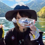 静かな湖畔で釣りデート♡そして天然記念物を釣ってしまう…。