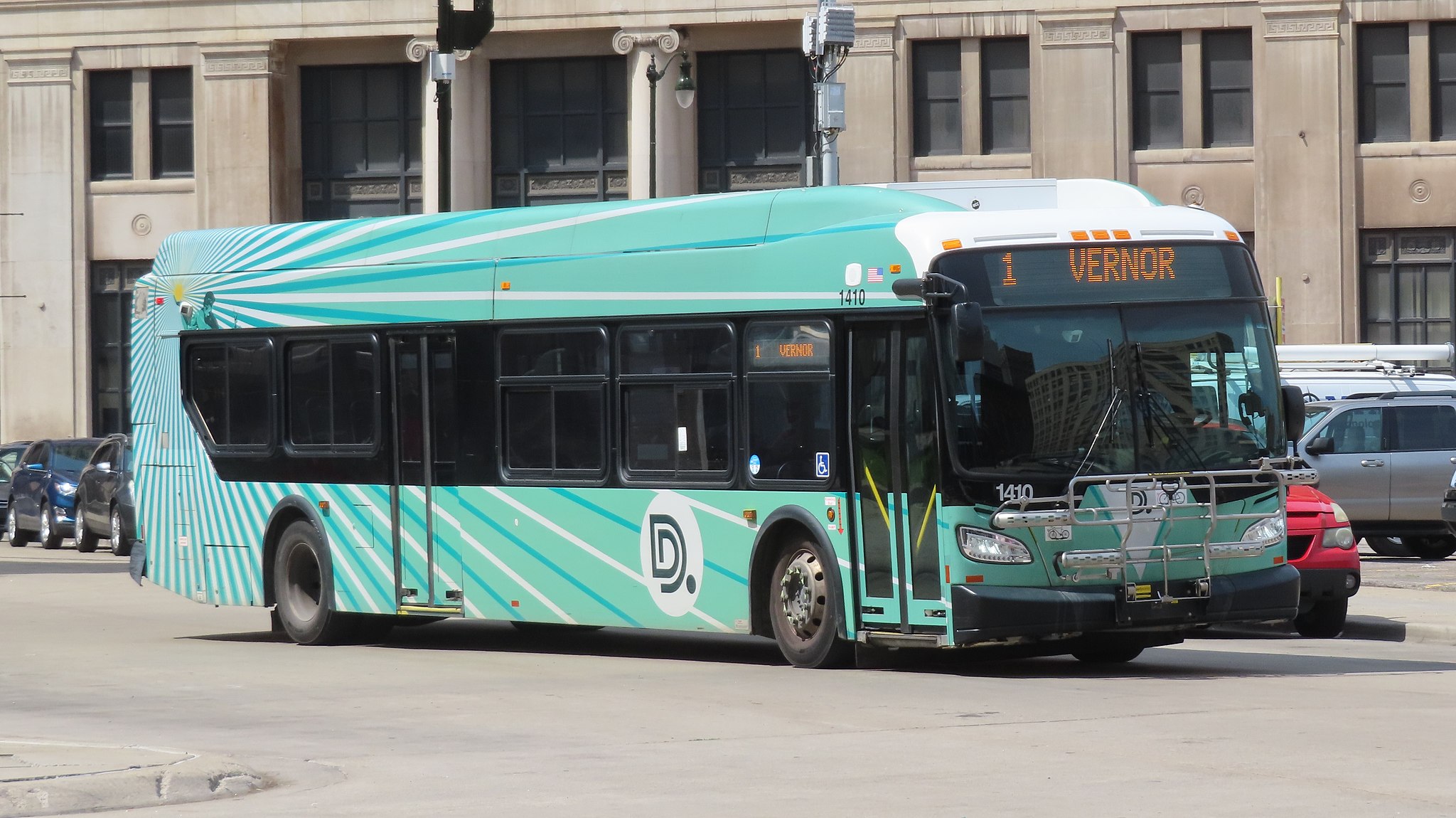 detroit-by-ddot-hop-on-the-bus-to-explore-the-city-and-its-transit-system