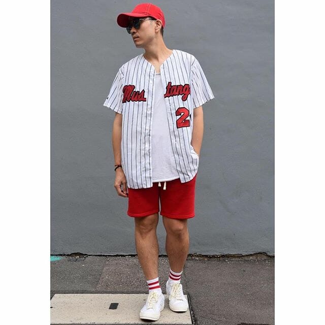 How to wear a baseball jersey... style rules to give you a homerun