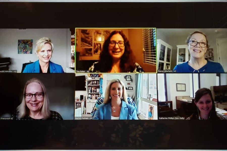 Ovarian cancer survivors gather online to learn about topics related to ovarian cancer through online education programs.