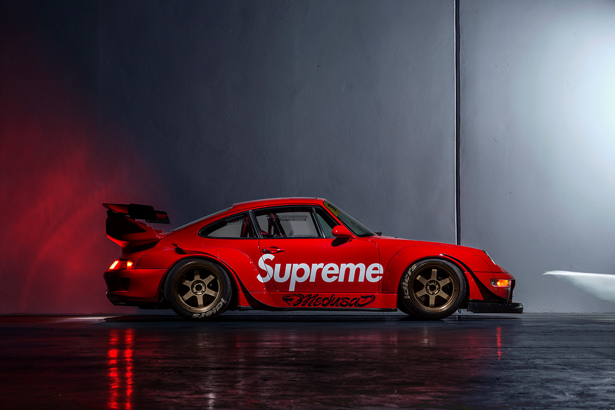 這台 Supreme x Porsche 911 應該是每個潮人的夢想車款吧？ OVERDOPE 華人首席線上時尚潮流雜誌