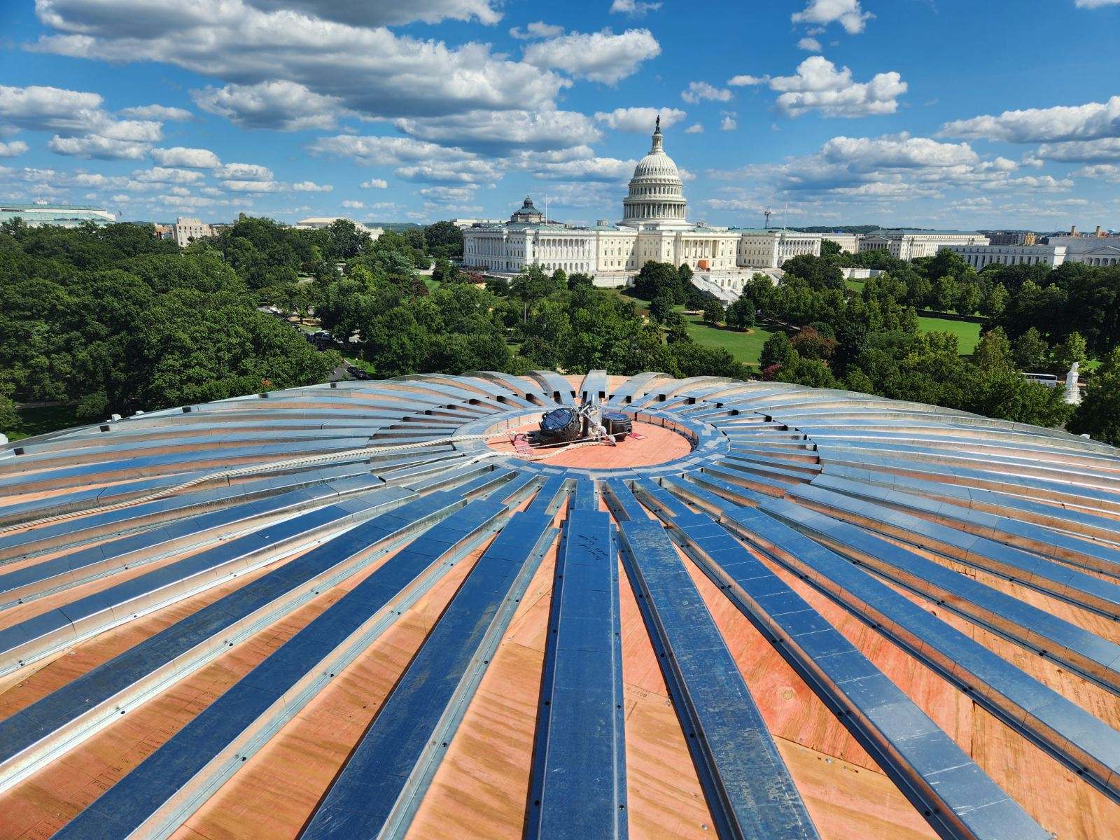 Metal Panels - Plate Stainless Steel RXP rainscreen panel system including the curved structural steel supporting structure - NC Museum of Natural Sciences – Daily Planet