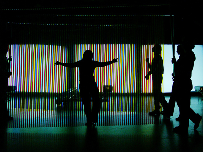 7_01intercolourspace